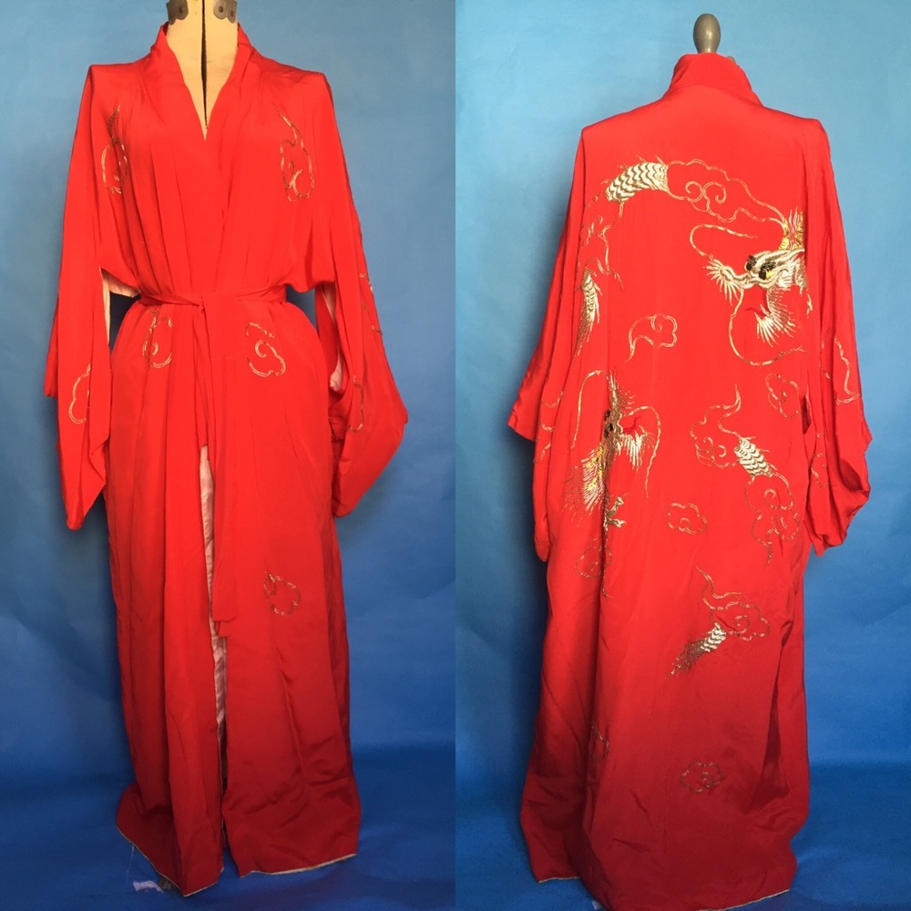 Vintage Japanese kimono - red!